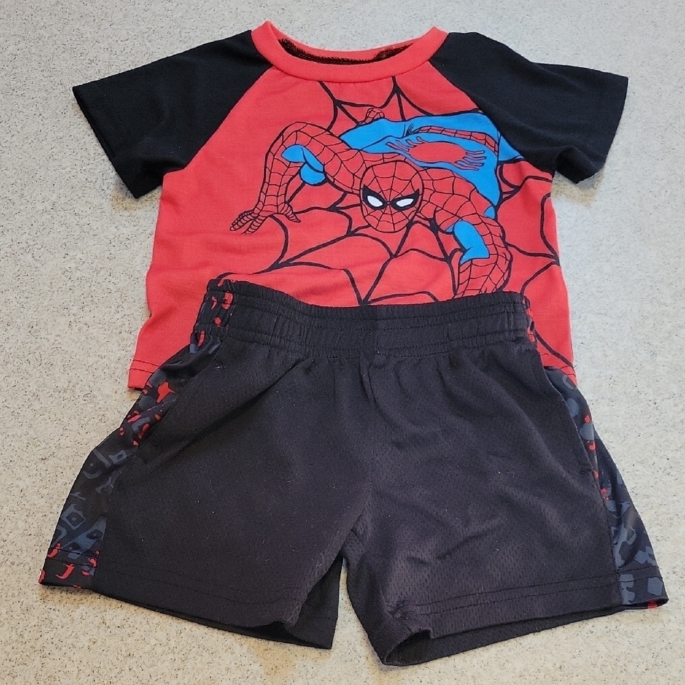 Marvel Spiderman 2 Pc Set Spiderman Tshirt And Shorts Size 18 Months